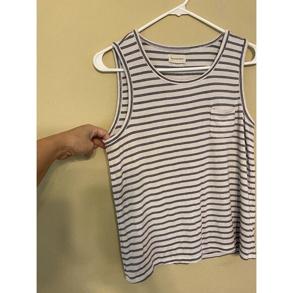 Thread & Supply womens tank top size M Blue striped sleeveless - Front Pocket - Picture 2 of 5